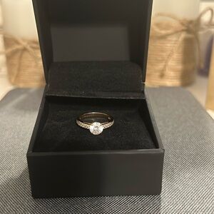 Swarovski Ring size 5. Rose gold.